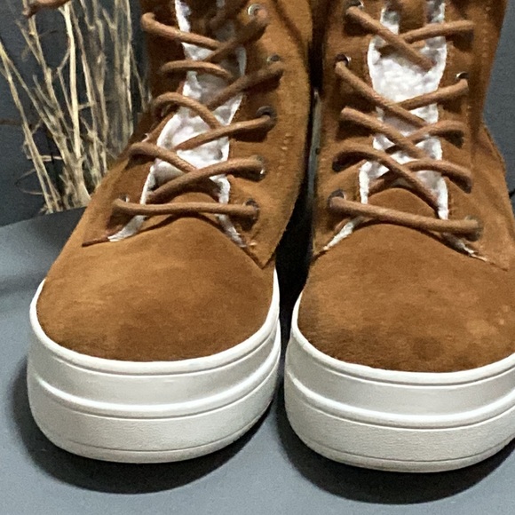 NWOT J/SLIDES boots - Picture 5 of 14